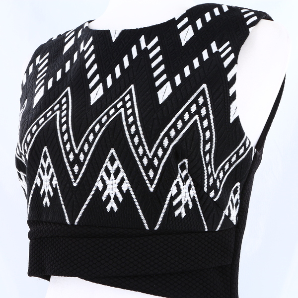 DKNY NWT $480 Black Monochrome Cut-Out Embroidered Women's Sheath Mini Dress